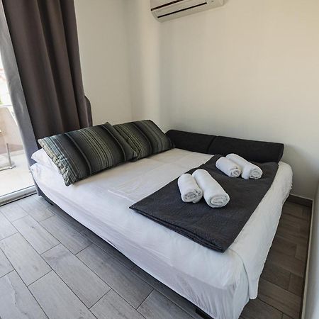 Bruno'S Poolside Apartments - Near Beach Trogir Exteriér fotografie