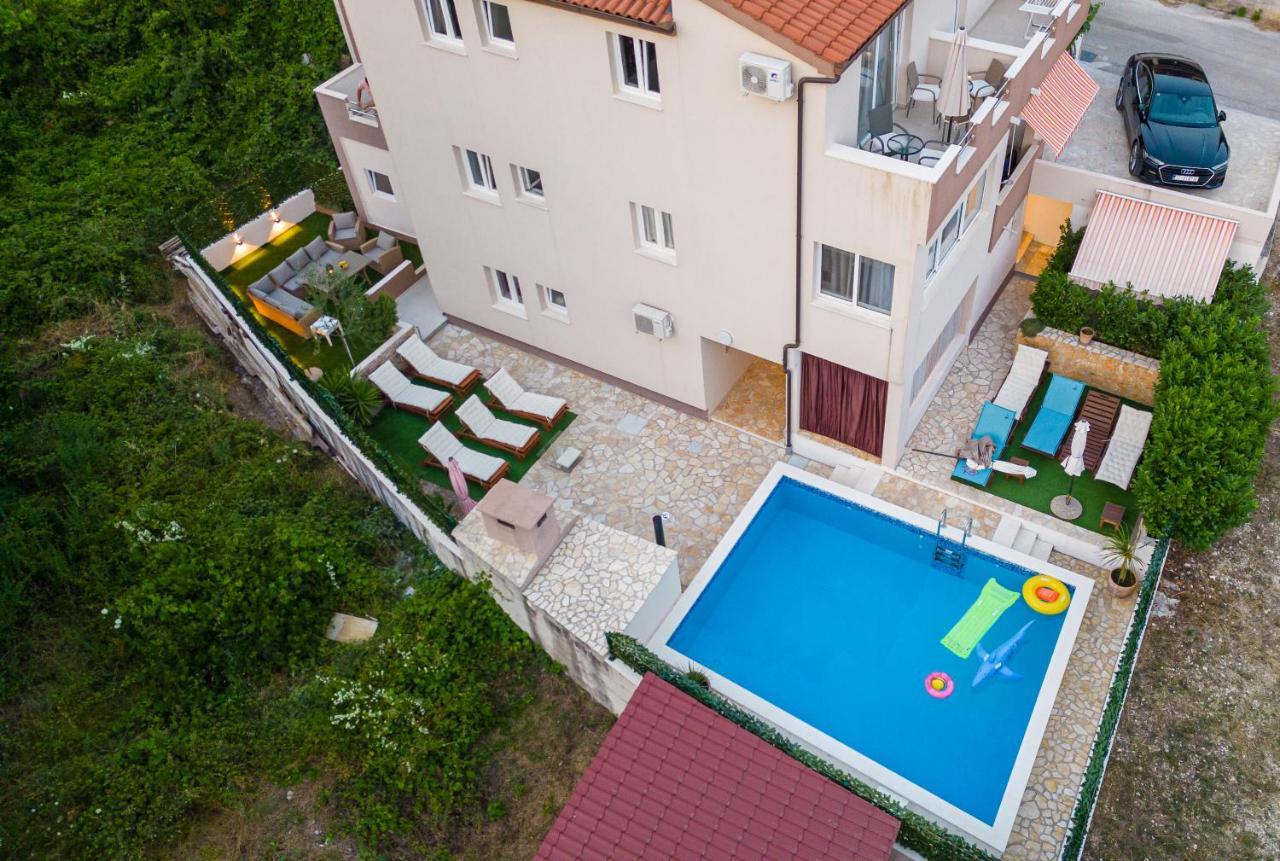 Bruno'S Poolside Apartments - Near Beach Trogir Exteriér fotografie