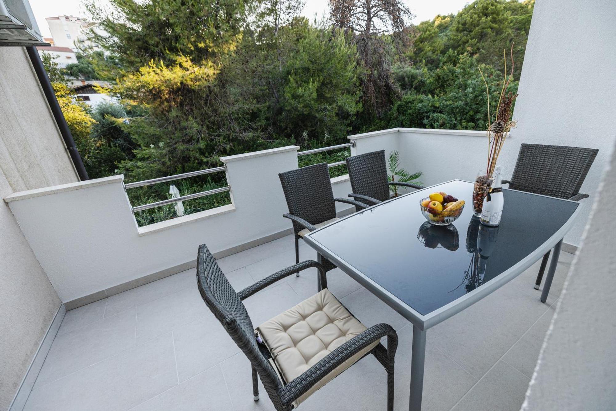 Bruno'S Poolside Apartments - Near Beach Trogir Exteriér fotografie