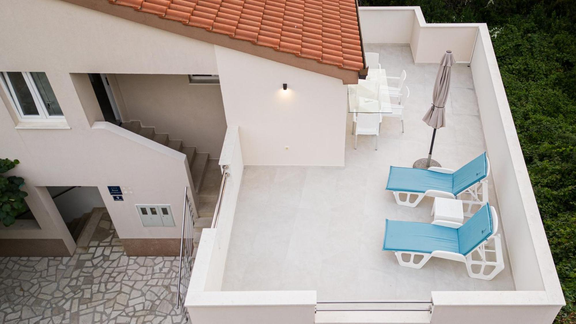 Bruno'S Poolside Apartments - Near Beach Trogir Exteriér fotografie
