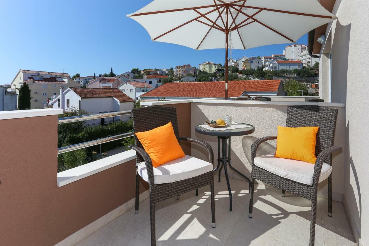 Bruno'S Poolside Apartments - Near Beach Trogir Exteriér fotografie